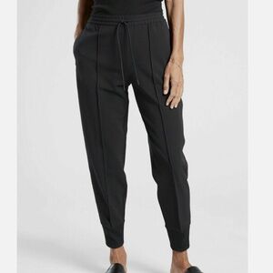 Athleta Endeavour Jogger